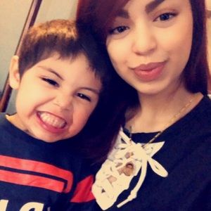 Meet your Posher, Raquel